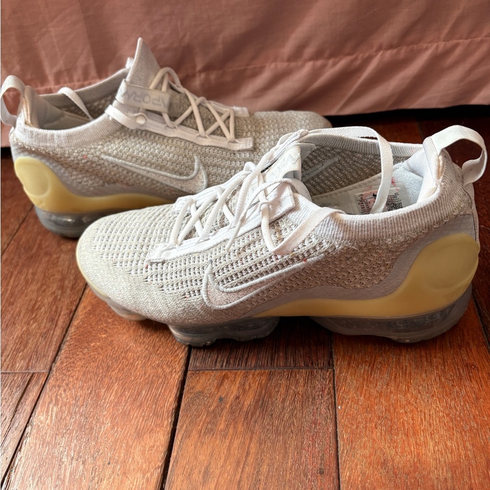 NIKE - women’s sneakers